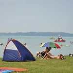 Kemping Naturexpert Mobil Házak-pelso Alsóörs